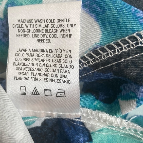 Laura Scott~Floral in Blues Button Blouse~3/4 Sleeves~Loop & Line Design~Size SC - Picture 7 of 11